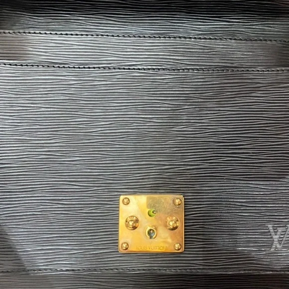 🔴SOLD🔴 Louis Vuitton Monceau Black Epi Leather - Picture 12 of 15